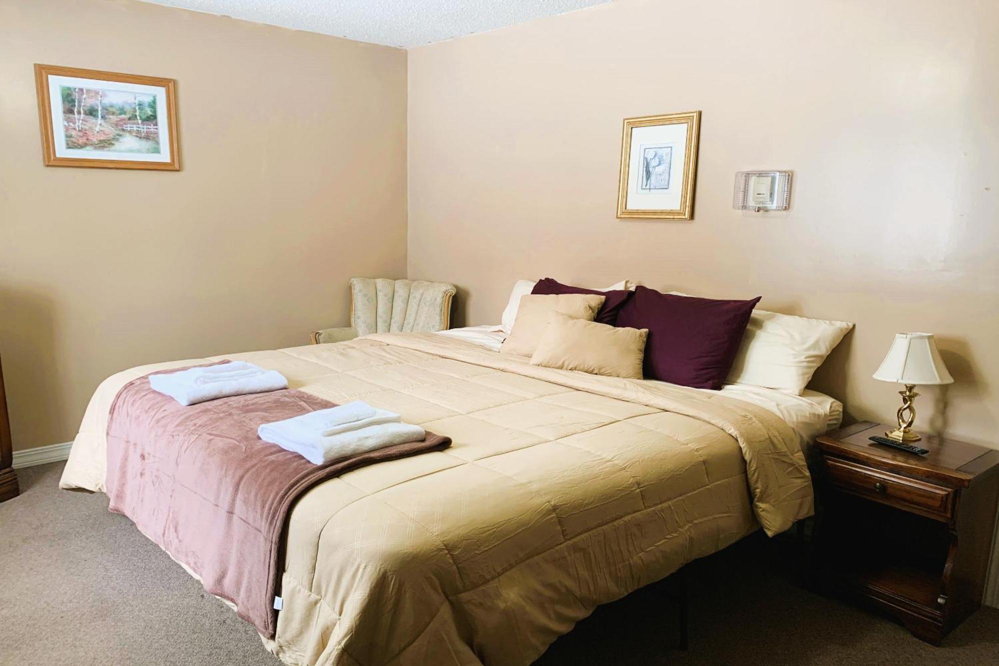 Love Hotels St John River By Oyo At Fort Kent Me Saint John Plantation Exterior photo