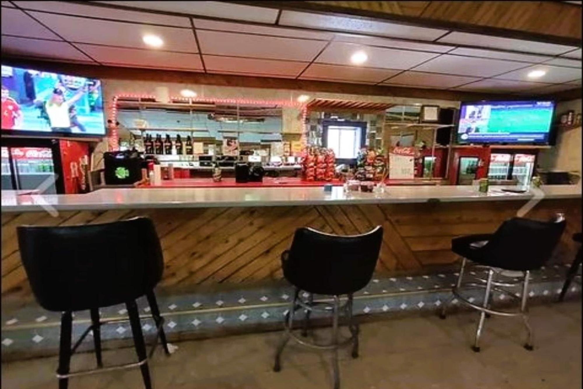 Love Hotels St John River By Oyo At Fort Kent Me Saint John Plantation Exterior photo