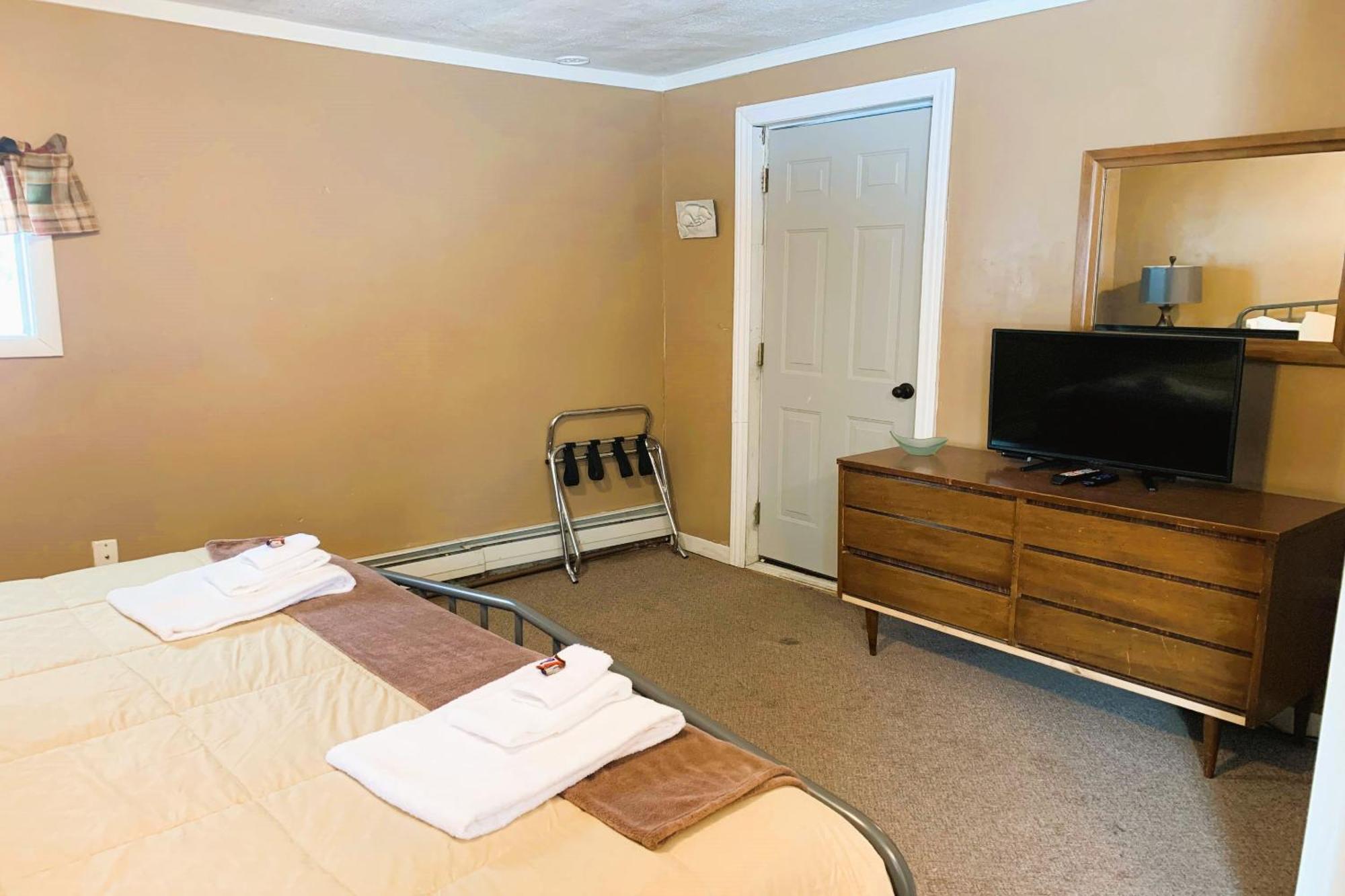 Love Hotels St John River By Oyo At Fort Kent Me Saint John Plantation Exterior photo